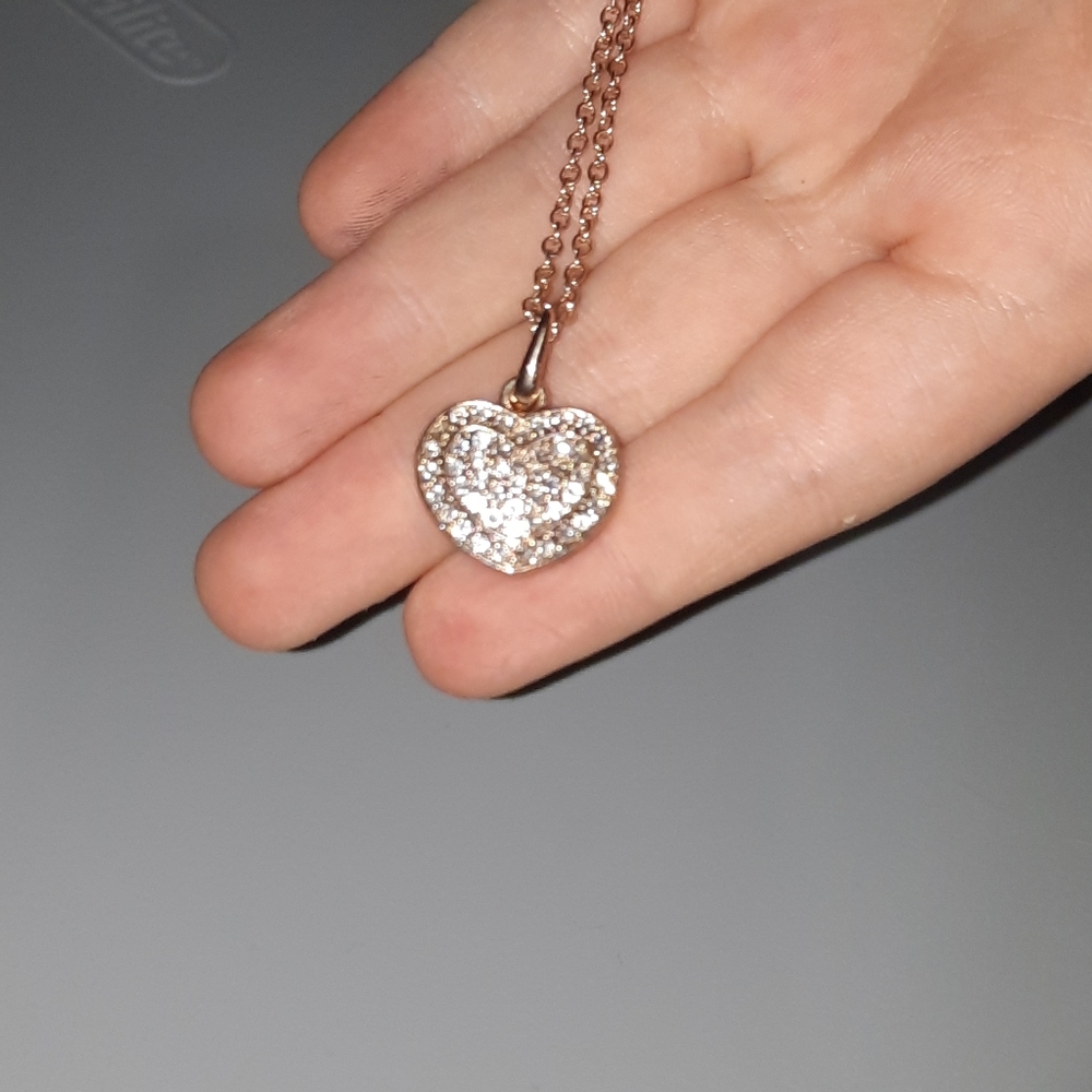 Rose gold heart necklace